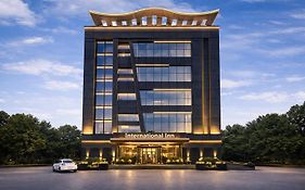 Hotel International Inn - Near Delhi Airport